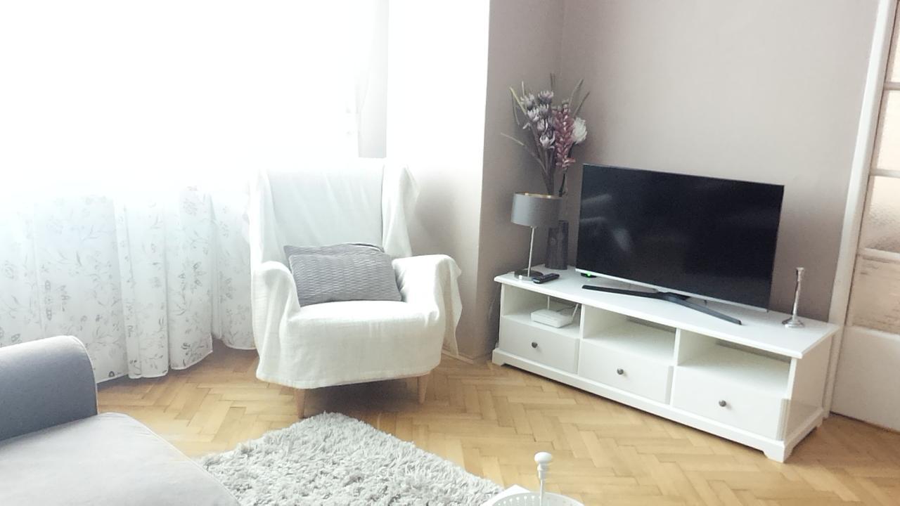 Niko 1 Apartamento Praga Exterior foto